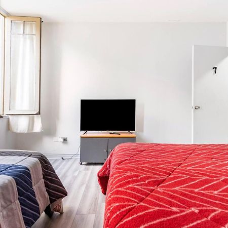 Готель Hostal Mancora Monjitas 755 Сантьяго Екстер'єр фото
