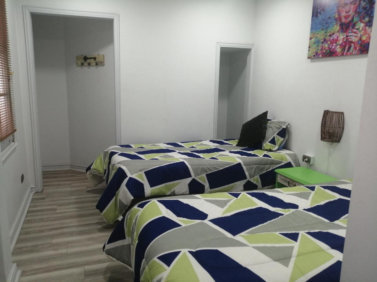 Готель Hostal Mancora Monjitas 755 Сантьяго Екстер'єр фото