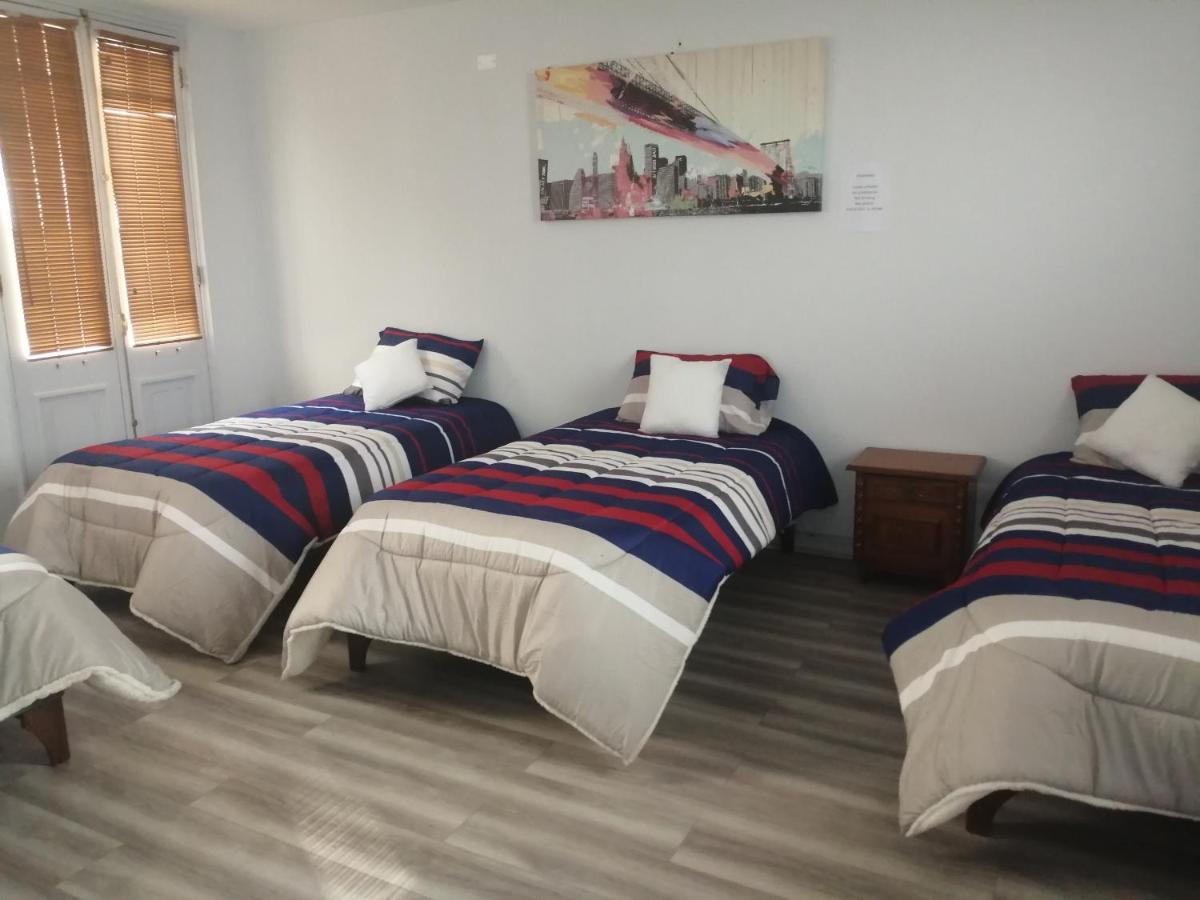 Готель Hostal Mancora Monjitas 755 Сантьяго Екстер'єр фото