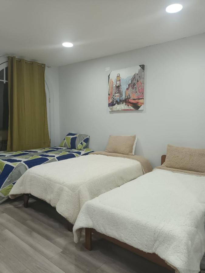 Готель Hostal Mancora Monjitas 755 Сантьяго Екстер'єр фото