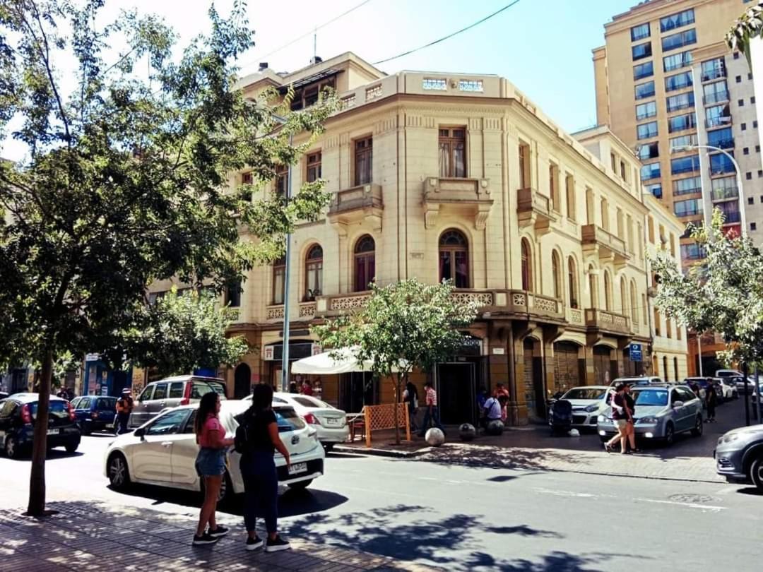 Готель Hostal Mancora Monjitas 755 Сантьяго Екстер'єр фото