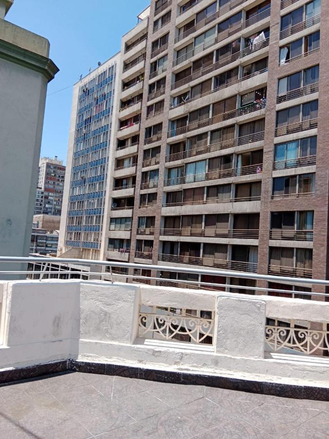Готель Hostal Mancora Monjitas 755 Сантьяго Екстер'єр фото