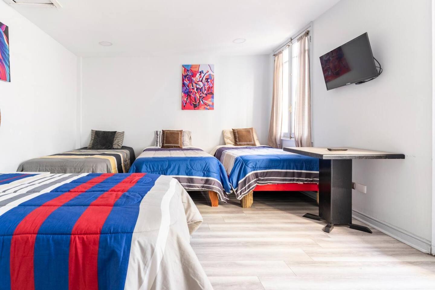 Готель Hostal Mancora Monjitas 755 Сантьяго Екстер'єр фото
