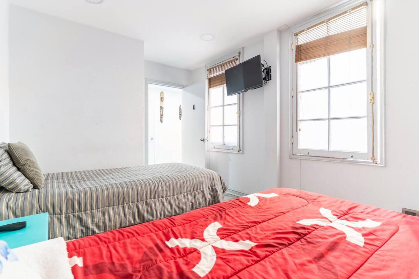 Готель Hostal Mancora Monjitas 755 Сантьяго Екстер'єр фото