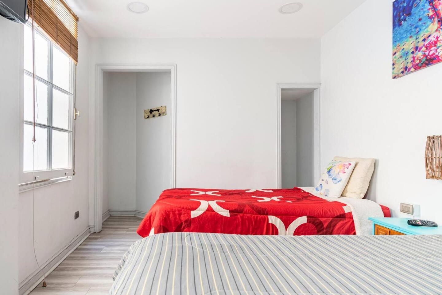 Готель Hostal Mancora Monjitas 755 Сантьяго Екстер'єр фото